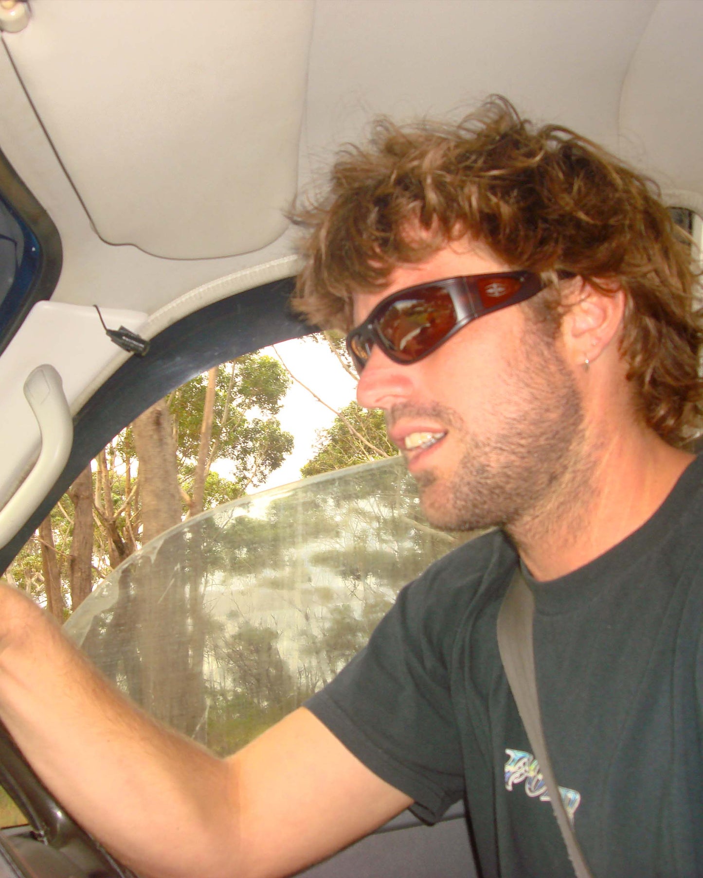 THE VACATIONER - COMBAT / OLIVE POLARISED